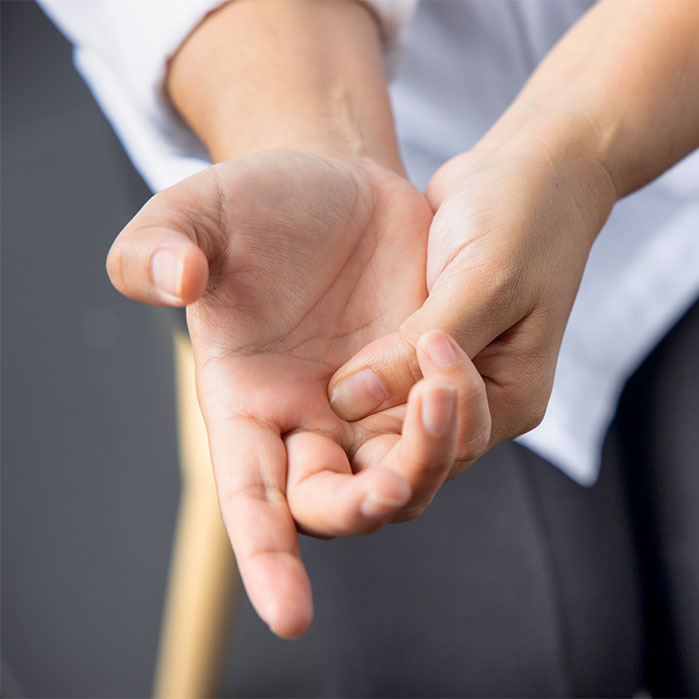 trigger finger chiropractor in Charlotte NC